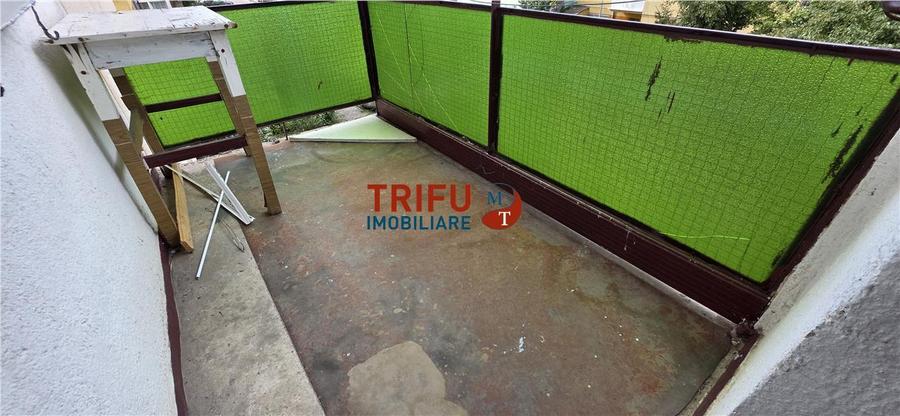Apartament cu 2 camere decomandat în Cetate