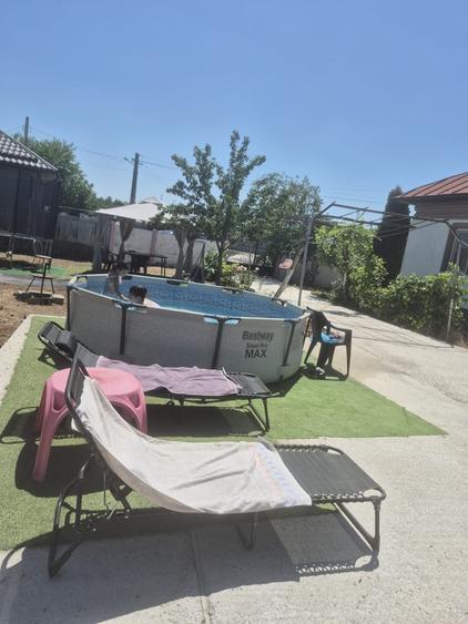 Casă cu 4 camere în Negoi