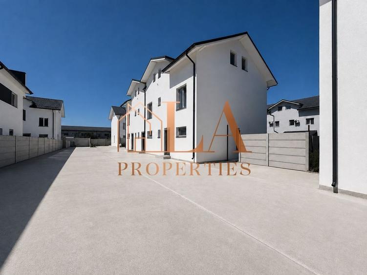 Duplex cu 3 camere cu Canalizare în Sud-Vest