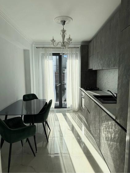 Apartament cu 3 camere decomandat în Șelimbăr