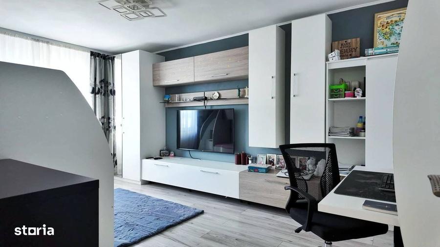 Apartament cu 2 camere decomandat în Sud