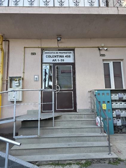 Apartament cu 3 camere semidecomandat în Rași