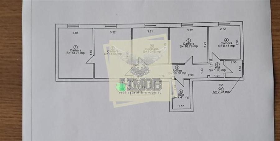Apartament cu 4 camere decomandat în Mihai Viteazul