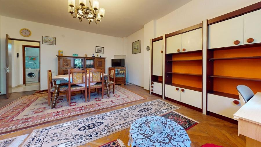 Apartament cu 3 camere circular în Central