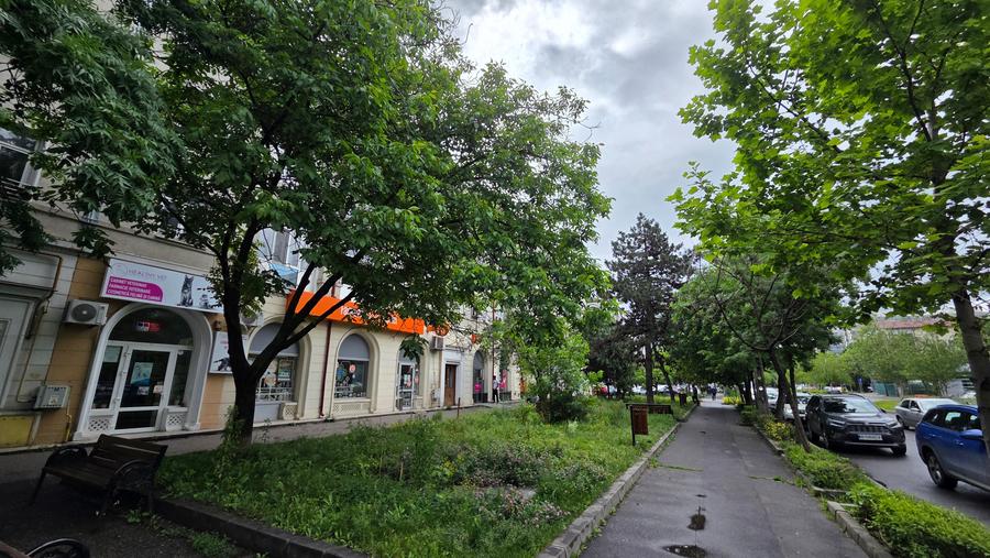 Apartament cu 2 camere decomandat în Bucureștii Noi