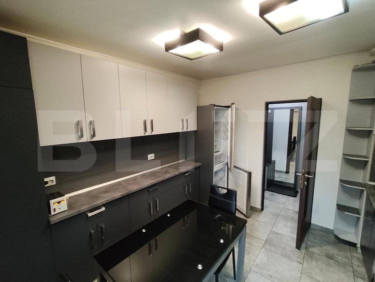 Apartament cu 2 camere decomandat, mobilat în Central