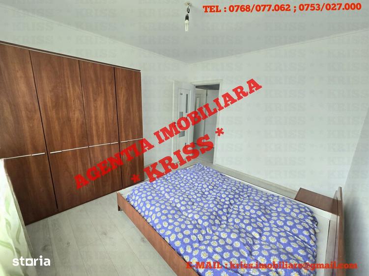 Apartament cu 2 camere semidecomandat în Craiovei
