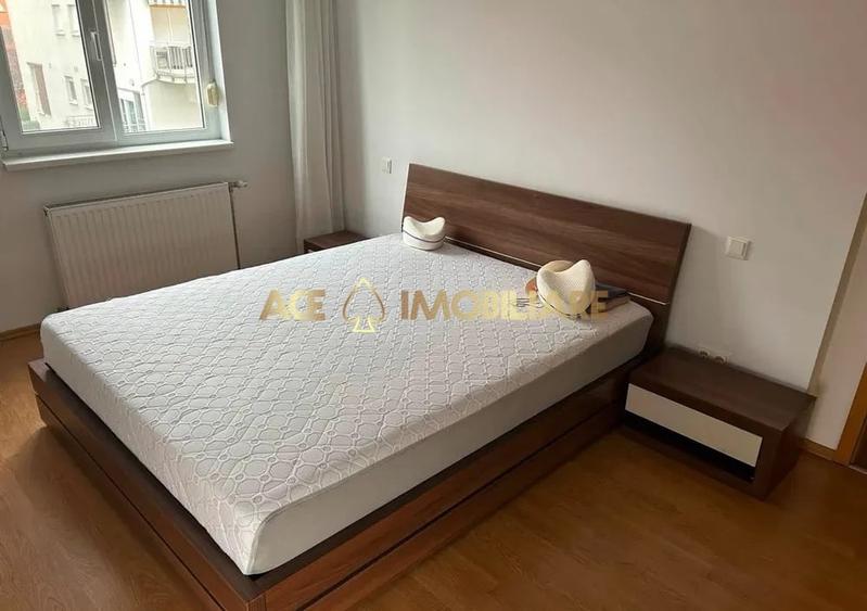 Apartament cu 3 camere semidecomandat, mobilat în Chitila