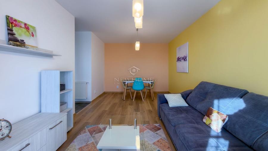 Apartament cu 2 camere semidecomandat, mobilat în Între Lacuri