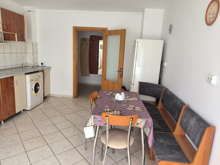 Apartament cu 2 camere decomandat în Buzaului