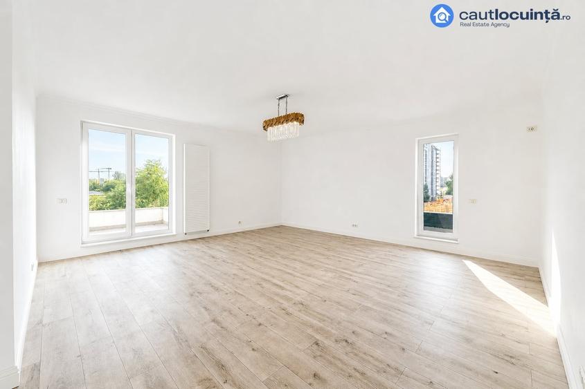 Apartament cu 3 camere decomandat în Obor