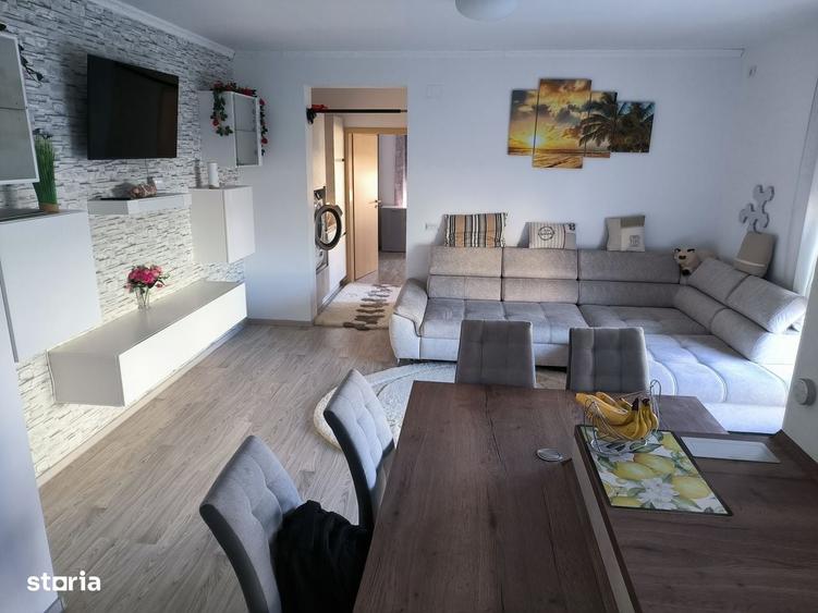 Apartament cu 2 camere decomandat, mobilat în Giroc
