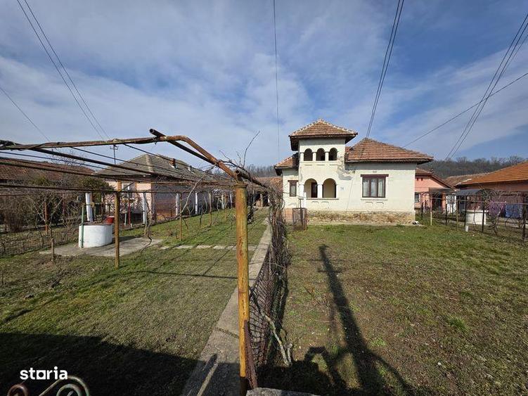 Teren de 850 mp, în Bălești