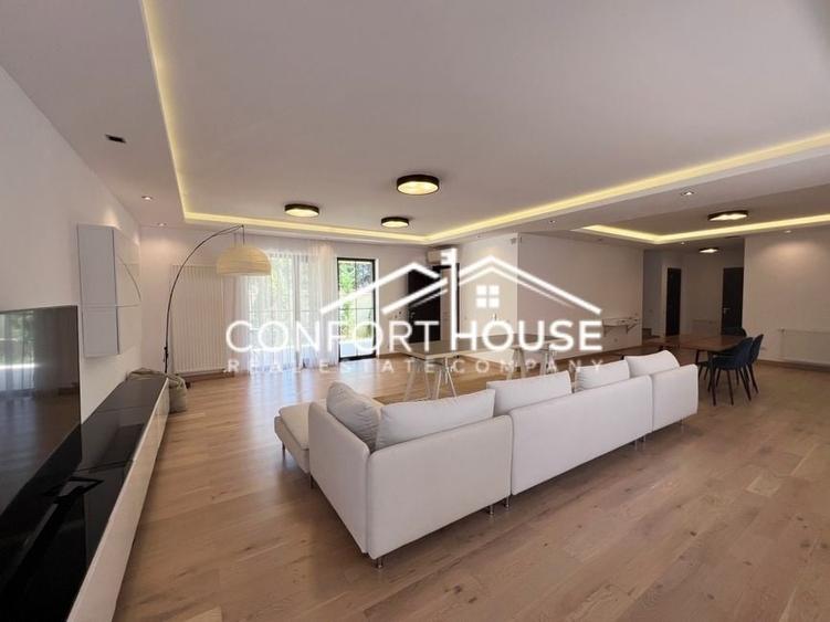 Duplex cu 6 camere cu Canalizare în Iancu Nicolae