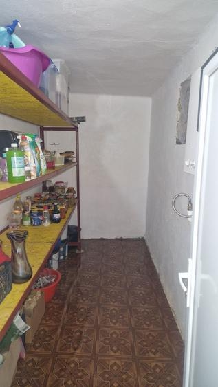 Casă cu 3 camere în Dragomirești