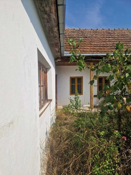 Casă cu 4 camere în Țeghea