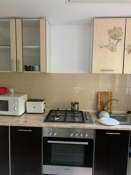 Apartament cu 4 camere decomandat în Brâncoveanu