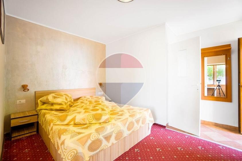 Casă individuală cu 4 camere cu Teren 179 Mp în Est