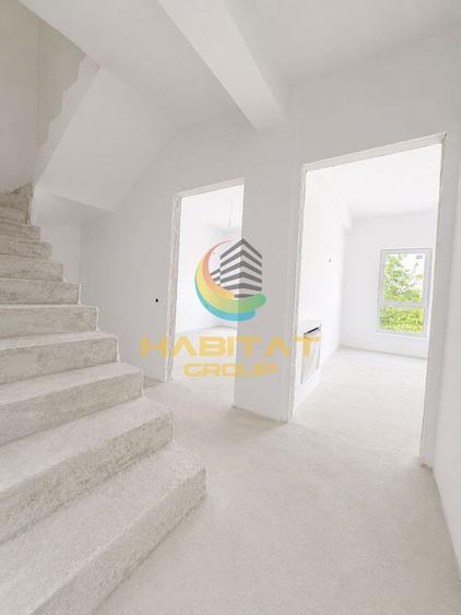 Duplex cu 5 camere cu Canalizare în Central