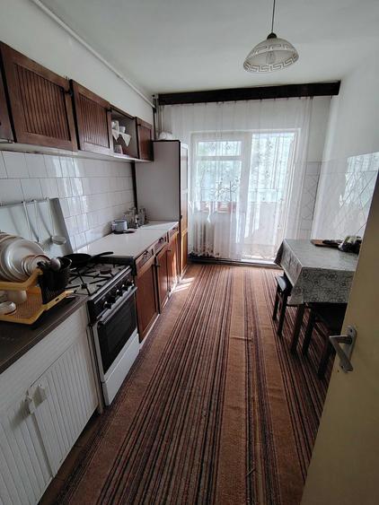Apartament cu 3 camere decomandat în Nord