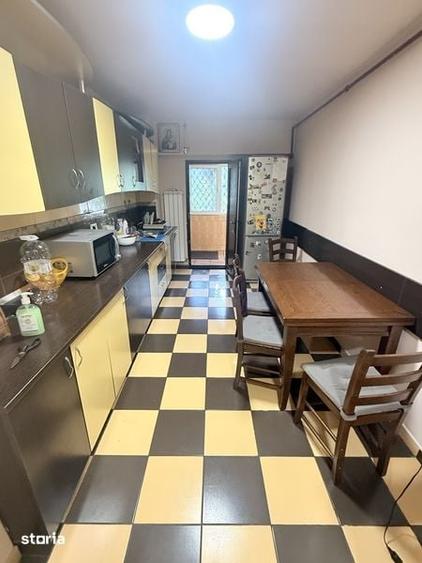 Apartament cu 3 camere în Far