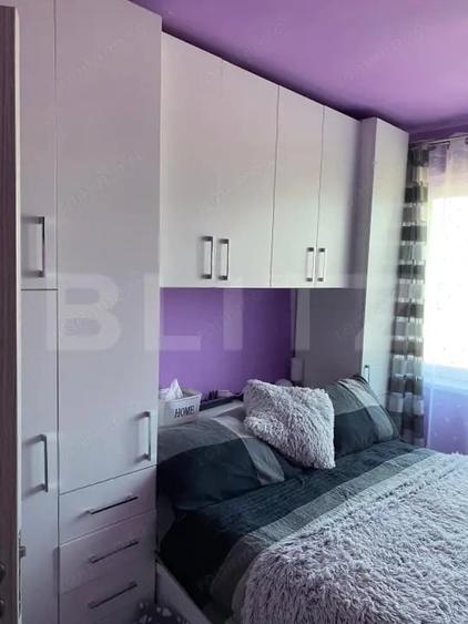 Apartament cu 3 camere semidecomandat, mobilat în Botizului