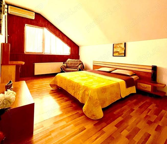 Apartament cu 5 camere decomandat în Central