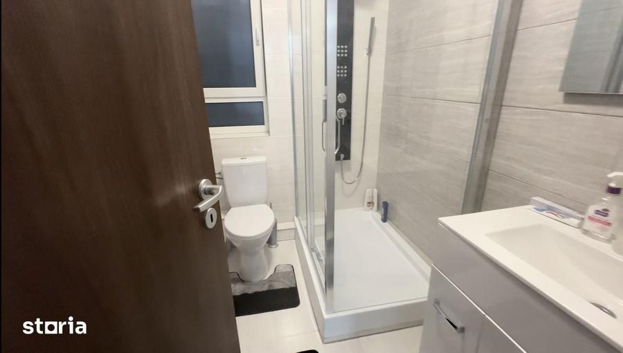 Apartament cu 3 camere în Centura