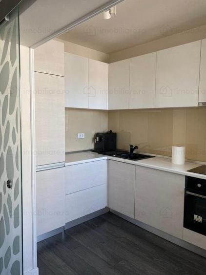 Apartament cu 2 camere semidecomandat, mobilat în Tineretului