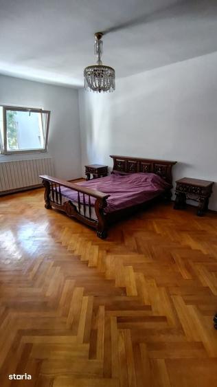 Apartament cu 4 camere în Primăverii