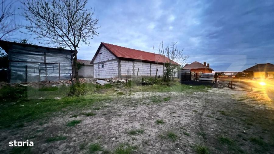 Casă cu 4 camere în Albești