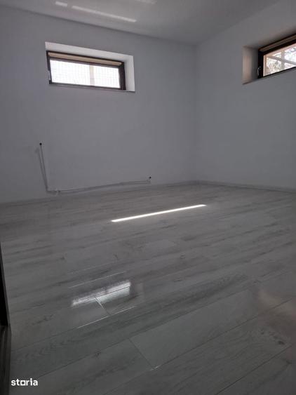 Apartament cu 4 camere decomandat în Mangalia