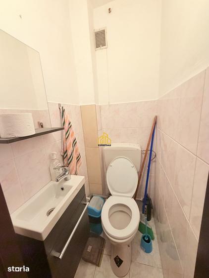 Apartament cu 4 camere decomandat în Rahova