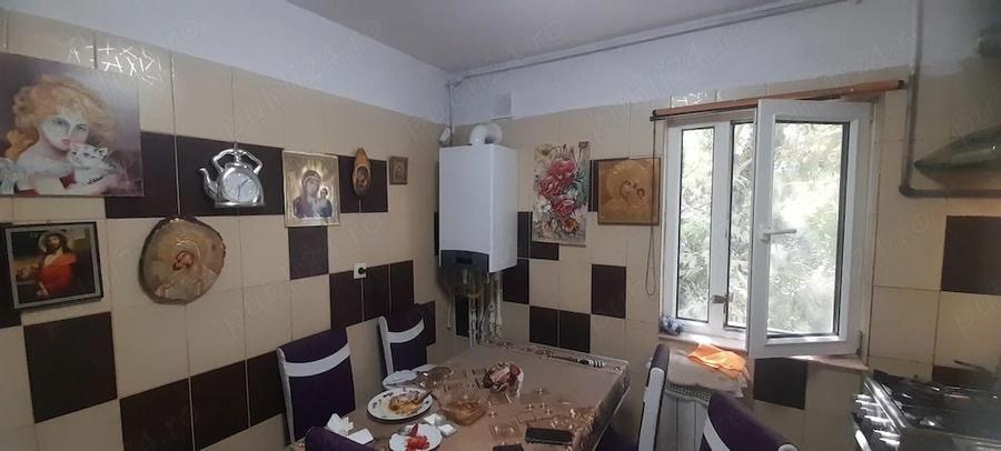 Apartament cu 4 camere decomandat în Inel II