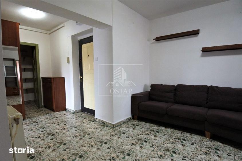 Apartament cu 3 camere decomandat, mobilat în Cornișa