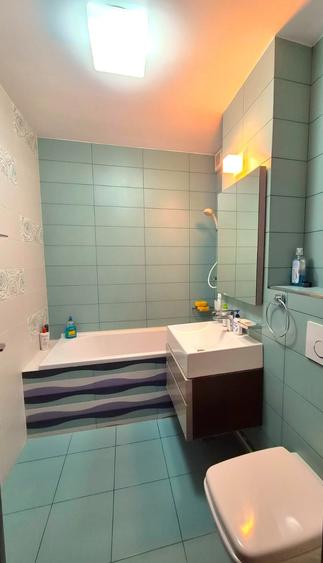 Apartament cu 4 camere decomandat în Tomis Nord