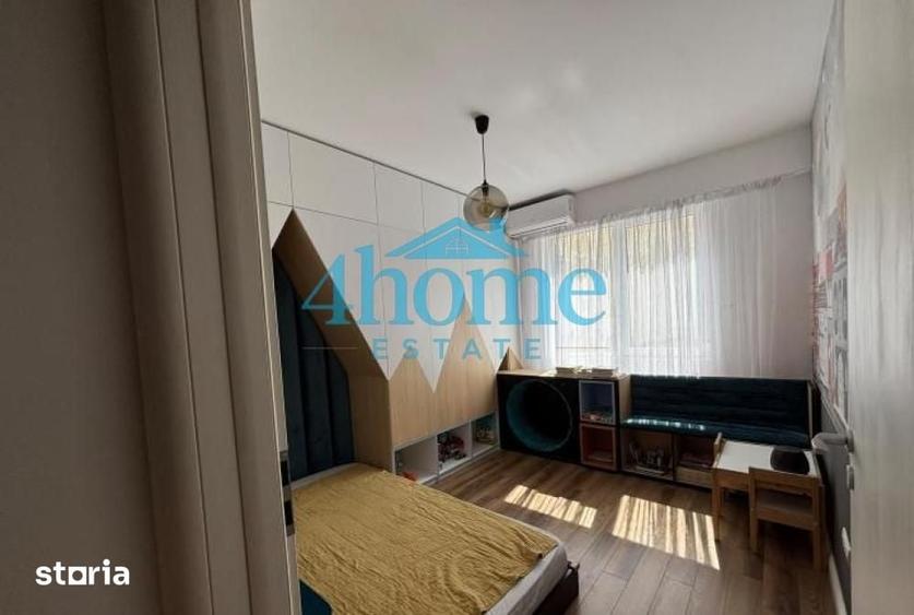 Apartament cu 3 camere în Tineretului