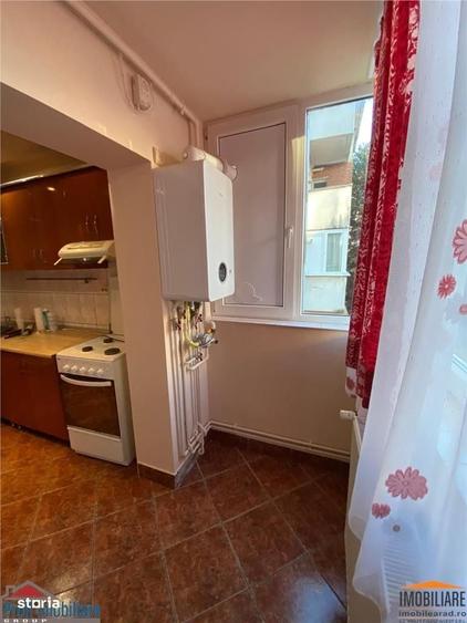 Apartament cu 2 camere decomandat în Podgoria
