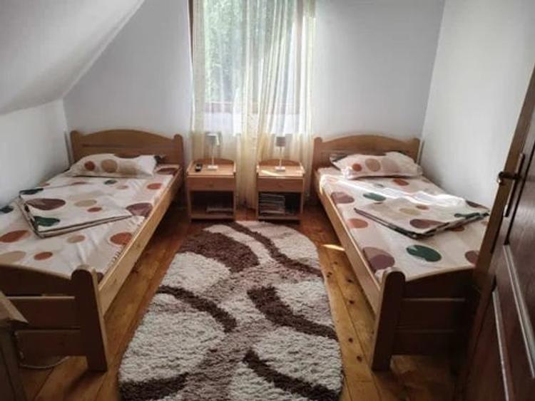 Casă individuală cu 4 camere cu Teren 500 Mp în Zetea