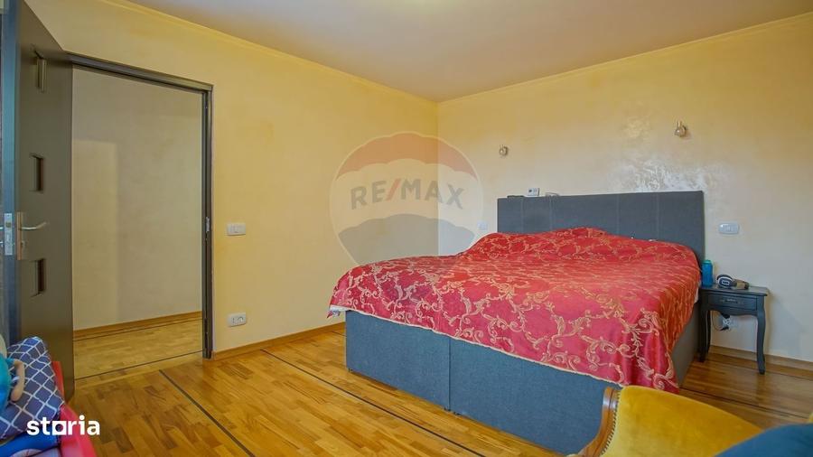 Casă cu 4 camere cu Teren 512 Mp în Sânpetru