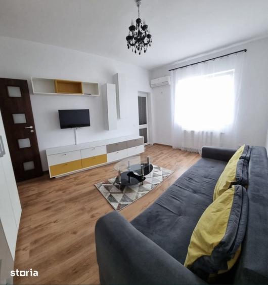 Garsonieră decomandată în Central