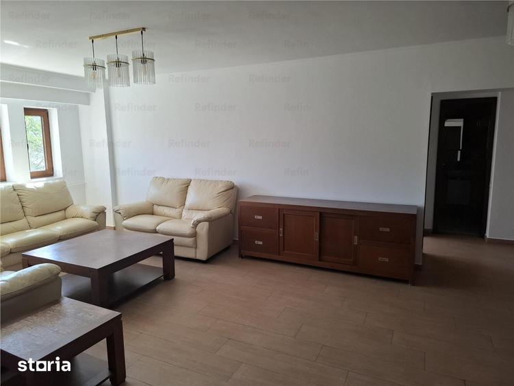 Apartament cu 3 camere decomandat în Centrul Civic