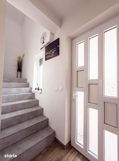Casă cu 4 camere cu Teren 636 Mp în Iosia