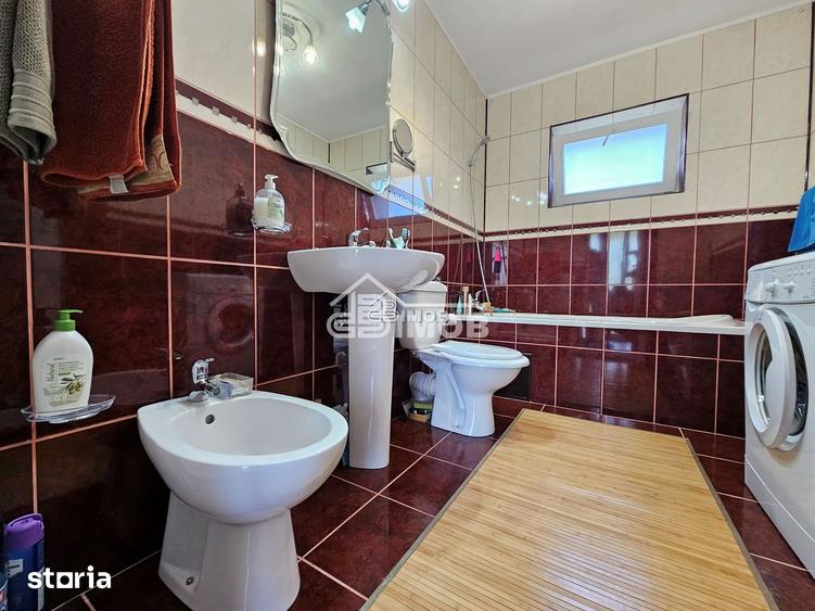 Casă cu 4 camere cu Teren 820 Mp în Buciumeni