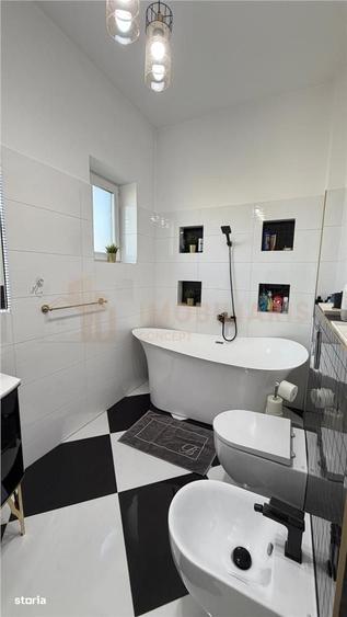 Apartament cu 4 camere în Central