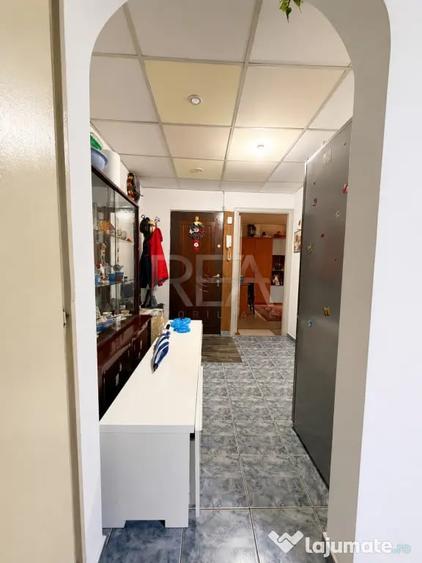 Apartament cu 2 camere decomandat în Aviației