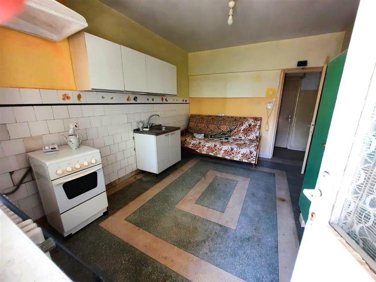 Casă individuală cu 4 camere cu Teren 309 Mp în Central