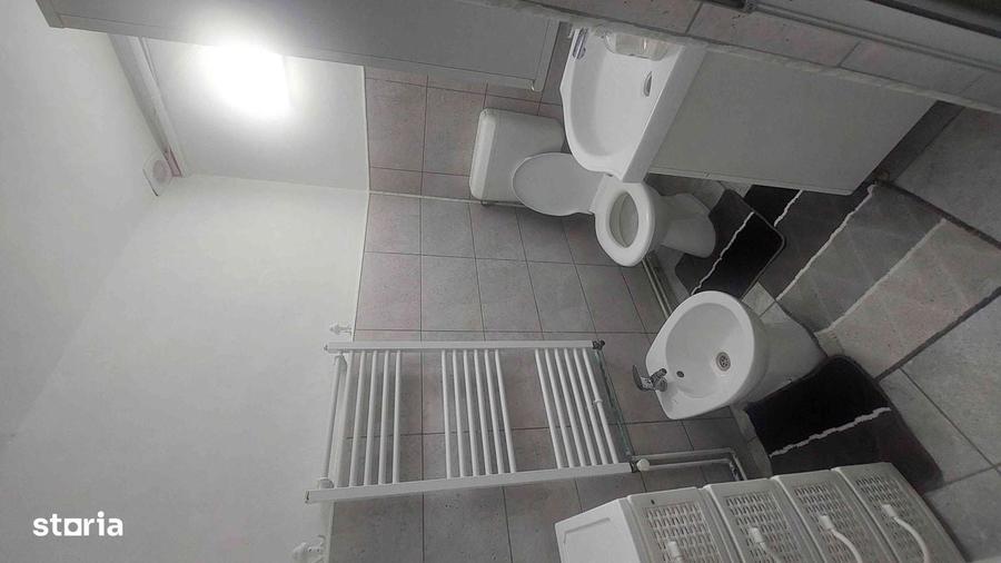 Casă cu 3 camere cu Teren 98 Mp în Central