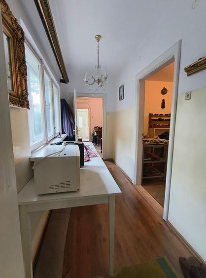 Casă individuală cu 2 camere cu Teren 246.36000061035 Mp în 1 Mai