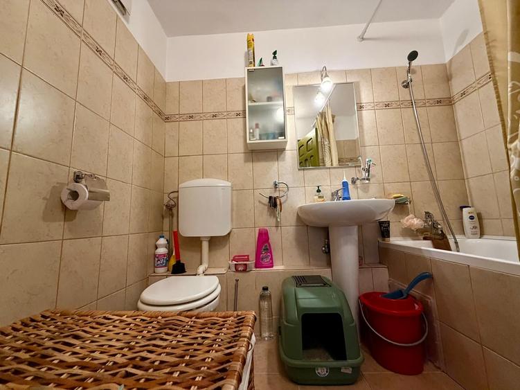 Apartament cu 2 camere decomandat în Turda